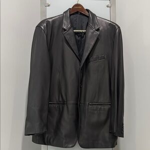 Bloomingdale's Black Leather Jacket Sleek Design 3 Button
